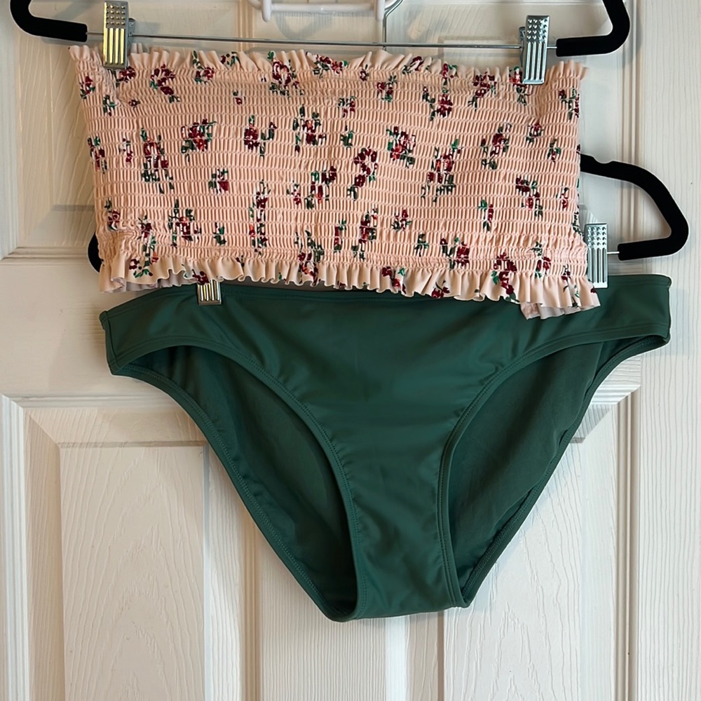 COPY - XHILARATION Bathing Suit Set